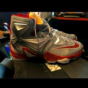 Lebron Sneakers